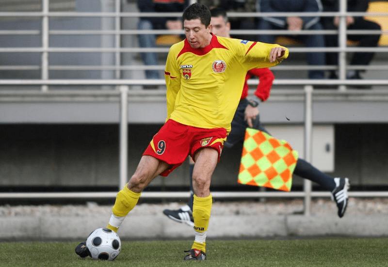 Robert Lewandowski Znicz Pruszkow